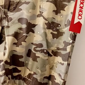 Bongo camouflage pants